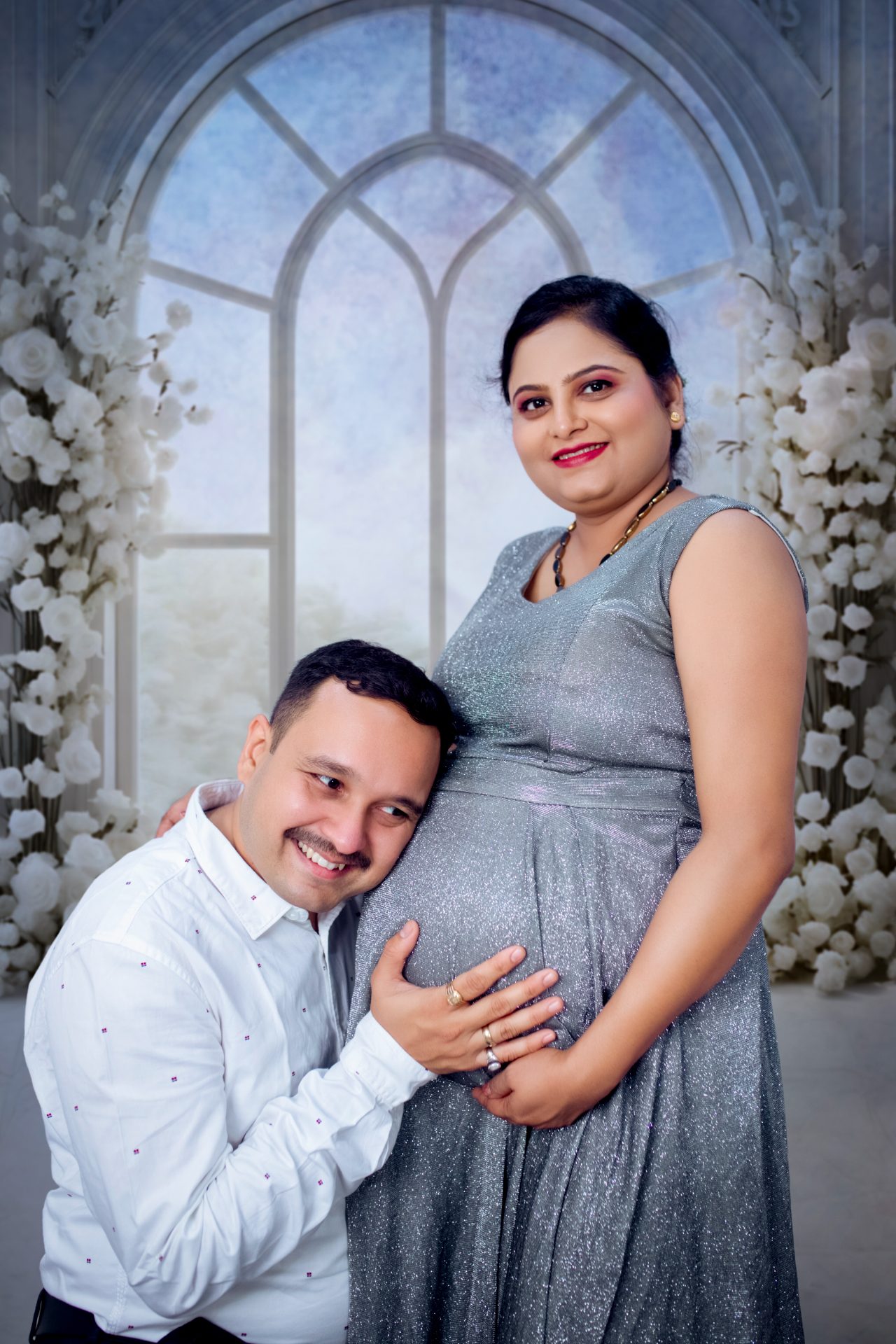 Maternity fine art photograph by Indira Thakur