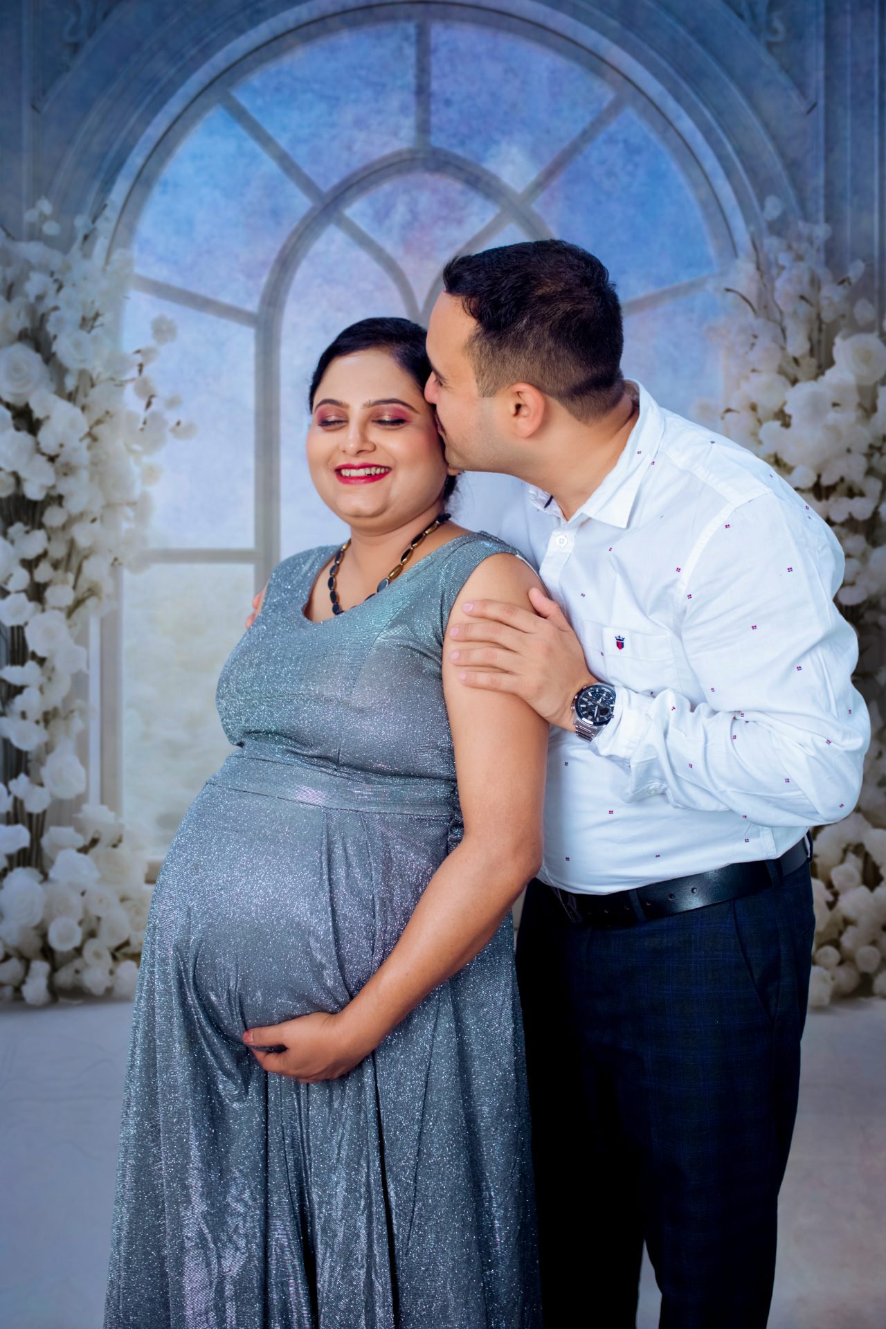 Maternity fine art photograph by Indira Thakur